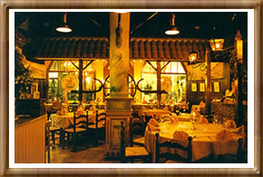 Steun pilaar in caferuimte Italiaans restaurant San Giorgio Amersfoort